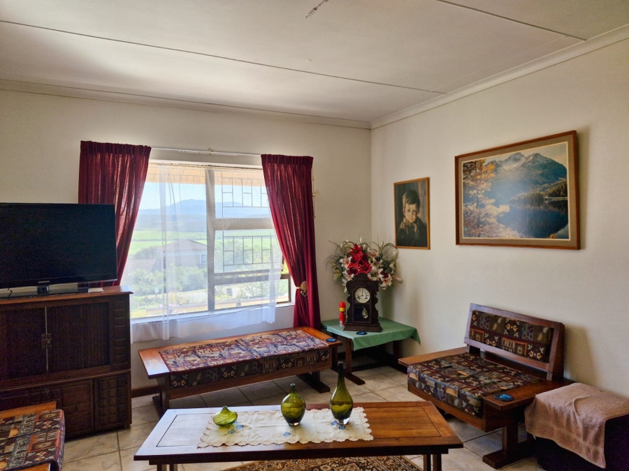 3 Bedroom Property for Sale in Fraaiuitsig Western Cape